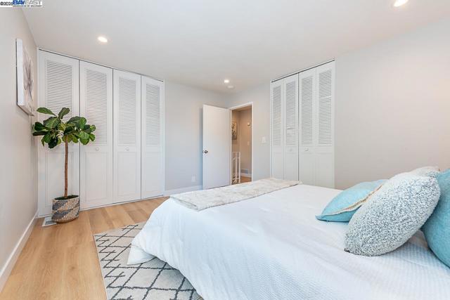 4562 Deerfield Ter, Fremont CA: https://media.crmls.org/mediaz/3196b8da-eff1-4461-a826-727674283448.jpg
