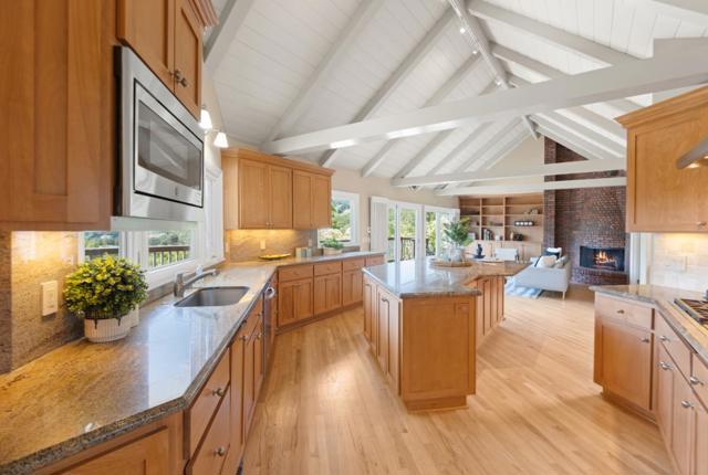 Image 9 of 40 For 21415 Continental Circle