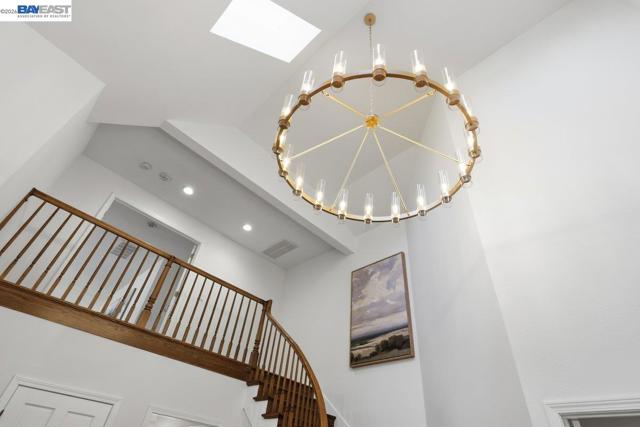 Image 6 of 60 For 5212 Blackhawk Dr