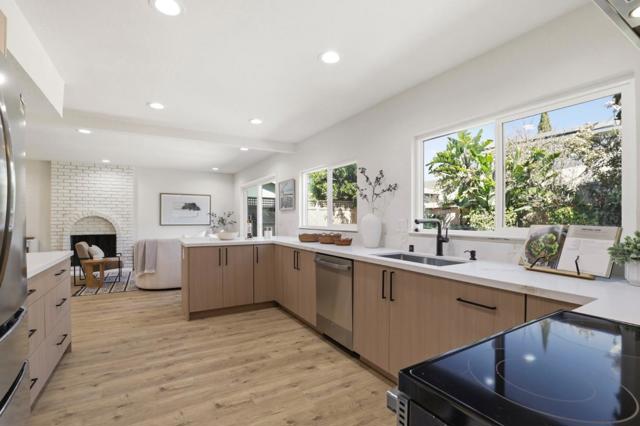 Image 14 of 58 For 1368 Goldenlake Road