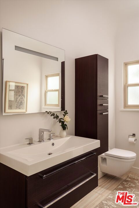 2268 Ben Lomond Drive, Los Angeles CA: https://media.crmls.org/mediaz/3198374d-7cd1-4c8f-9235-4a5bcaab3c23.jpg