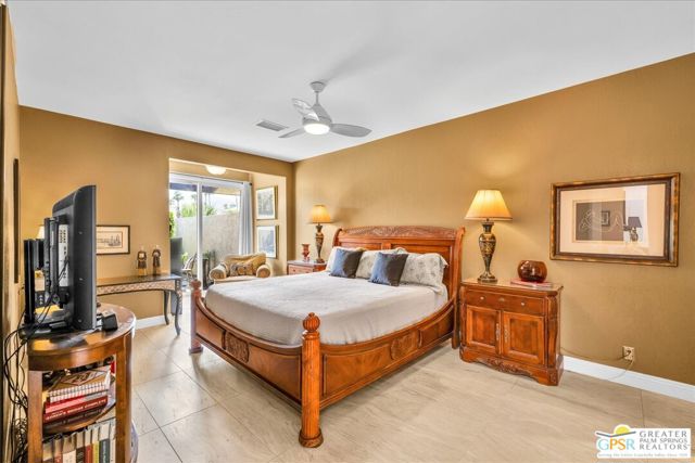 1254 E Andreas Road, Palm Springs CA: https://media.crmls.org/mediaz/3198900a-5bbf-48af-8ecf-f774a2bf30cb.jpg