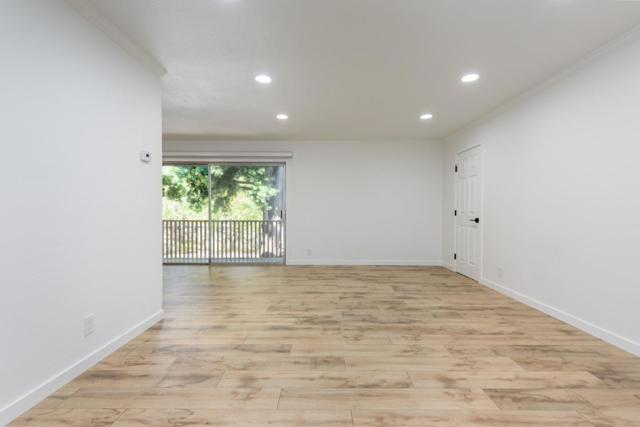 280 Easy Street, Mountain View CA: https://media.crmls.org/mediaz/319912e9-5b42-4691-ad75-259cbf3acf5e.jpg