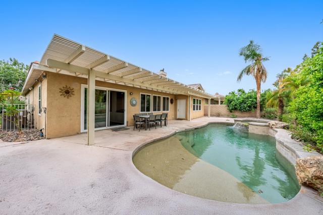49335 Douglas Street, Indio CA: https://media.crmls.org/mediaz/319933fa-83c4-4038-9f82-808ef54921f2.jpg