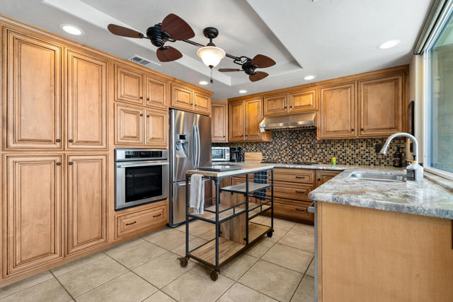 272 Tolosa Circle, Palm Desert, CA 92260