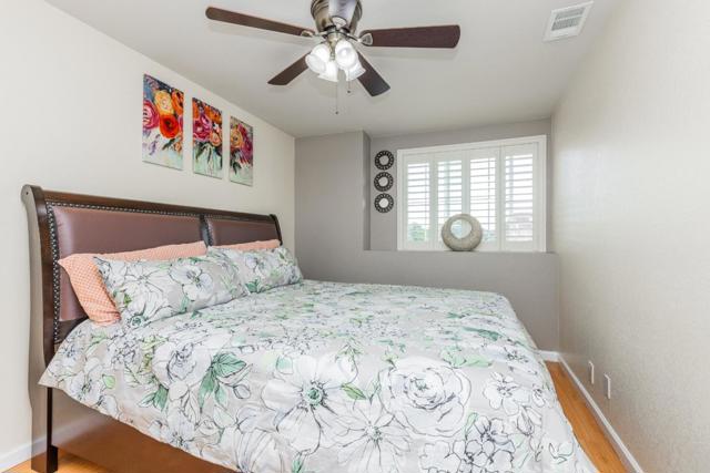 4231 Hanford Street, Union City CA: https://media.crmls.org/mediaz/319c014d-db63-46c4-b5f9-a7964ebe101d.jpg