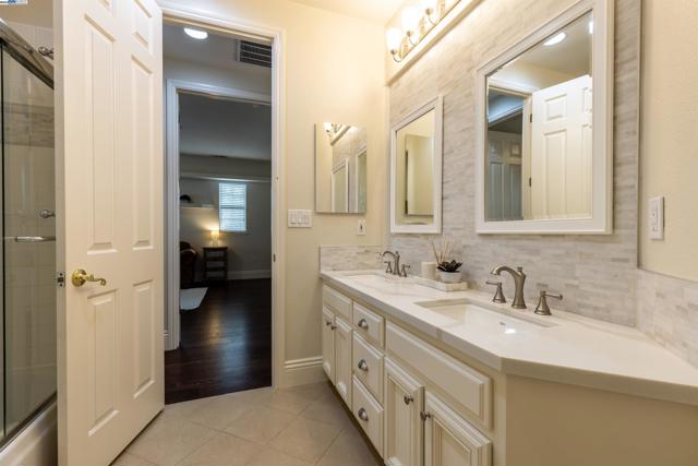2522 Wood Hollow Dr, Livermore CA: https://media.crmls.org/mediaz/319c6547-344a-41e4-93d7-bf0b8db46289.jpg