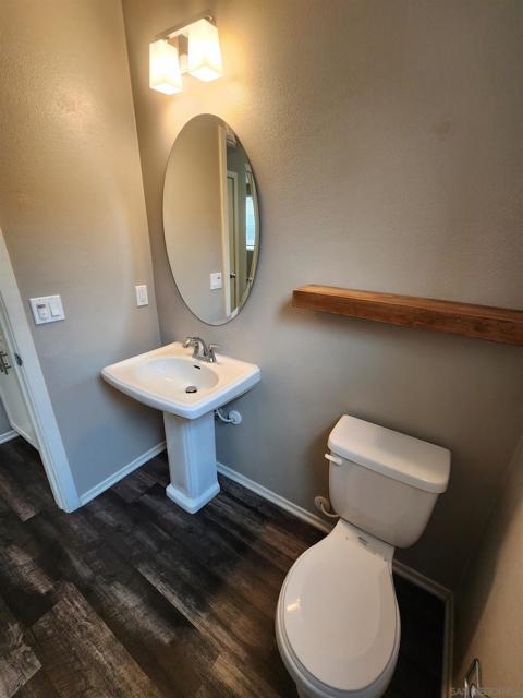 5059 Juneberry Ct, San Diego CA: https://media.crmls.org/mediaz/319ca145-a53c-47eb-b25d-e06ac3765afe.jpg