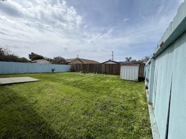 6223 Dairy Ave, Newark CA: https://media.crmls.org/mediaz/319cc049-c441-4a55-b561-714b779f76db.jpg