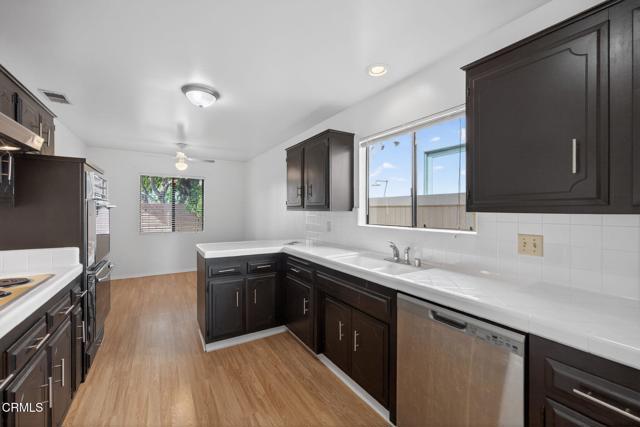 Detail Gallery Image 16 of 50 For 2920 Seahorse Ave, Ventura,  CA 93001 - 3 Beds | 2 Baths