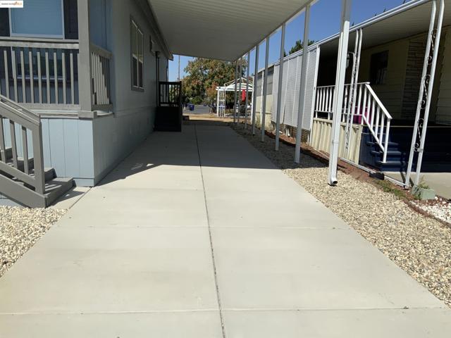 46 Palm Dr., Pittsburg CA: https://media.crmls.org/mediaz/319ed2cf-16a0-47ab-84de-e16704b6714a.jpg