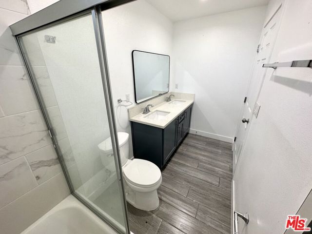 1123 Browning Boulevard, Los Angeles CA: https://media.crmls.org/mediaz/319f3636-5ffb-4369-a2c1-16c66885c89e.jpg