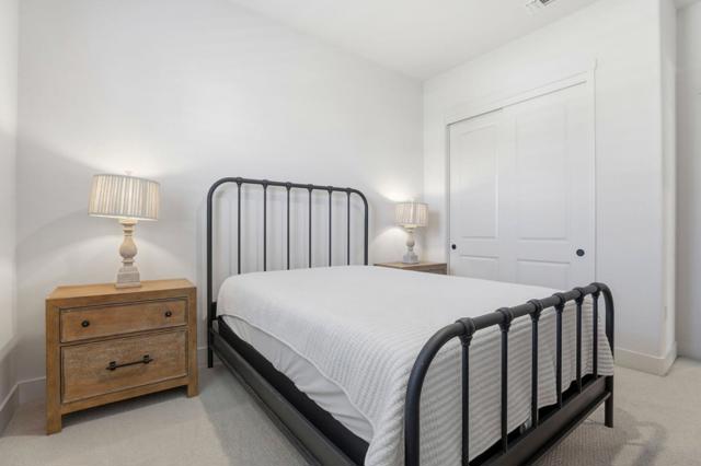 208 Luna Way, Hollister CA: https://media.crmls.org/mediaz/319fccfd-f4a6-4439-8e59-e60f7cf3da24.jpg