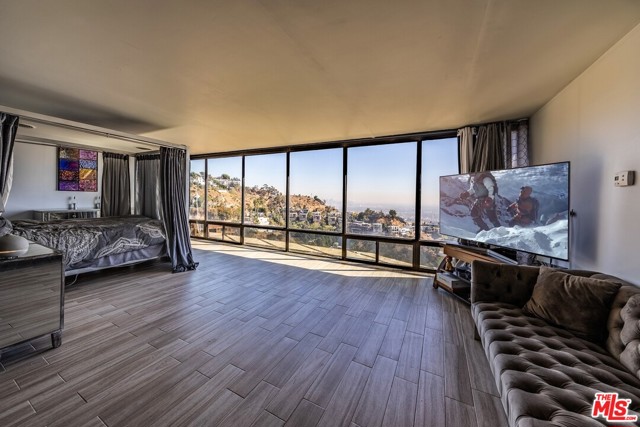 2189 Sunset Plaza Drive Los Angeles, California One of LAs boldest and most exciting homes for the life of the party. A gated home on multiple levels with truly amazing views and with unique planning permission that cannot be found anywhere else in the city. Includes a huge nightclub below the pool for at least 150 guests, casino, cinema, huge Penthouse, Grotto with jacuzzi and waterfall, cave, steam room and sauna. This fantasy home built by a famous glamour photographer is ready for its next bachelor, entertainer or social media star looking to party or appreciate the unique amenities. Featured on Wealth TV, E Entertainment, NY Post, Daily Mail, Million Dollar Rooms and LA Home of the Week. You REALLY must come see it to believe it!