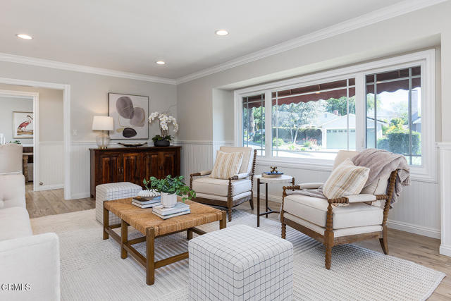 Detail Gallery Image 11 of 39 For 1247 Flanders Rd, La Canada Flintridge,  CA 91011 - 4 Beds | 3 Baths