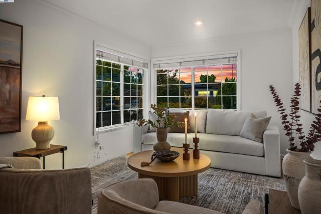 6793 Flanders Dr, Newark CA: https://media.crmls.org/mediaz/31a0bf00-b39e-4020-a5db-4ac885625a80.jpg