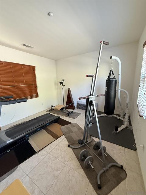 3177 Katharine Dr, Escondido CA: https://media.crmls.org/mediaz/31a14f6a-019d-4be4-ad49-283d08b505d8.jpg