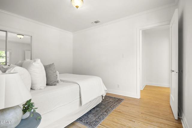 2371 Foster Avenue, Ventura CA: https://media.crmls.org/mediaz/31a1d7bf-4064-407c-adf5-efbb948b94a4.jpg