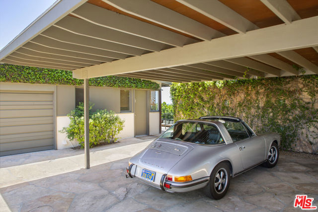 7400 Pyramid Place, Los Angeles CA: https://media.crmls.org/mediaz/31a298c6-e5a2-4410-b70b-cccaa068582d.jpg