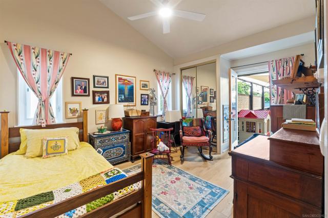 2269 71 Edinburg Ave, Cardiff by the Sea CA: https://media.crmls.org/mediaz/31a2a336-d93d-4519-96e7-db463444606d.jpg