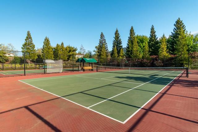 2892 Birkdale Court, Gilroy CA: https://media.crmls.org/mediaz/31a4c3a8-65d2-45e5-a906-8a1af91068d3.jpg