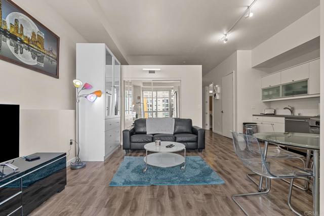 Image 8 of 24 For 350 Ash Street 1001