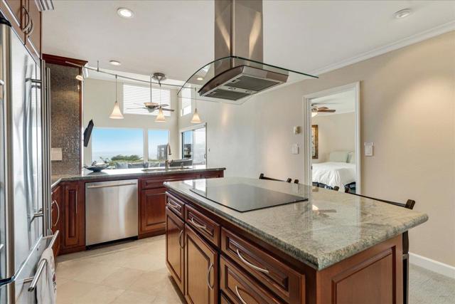 101 Shell Drive, Watsonville CA: https://media.crmls.org/mediaz/31a4fafe-5810-46e0-b3e7-6955e6d25cf7.jpg