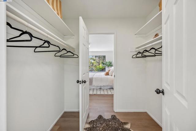 471 JOOST AVENUE, San Francisco CA: https://media.crmls.org/mediaz/31a52060-c0b8-4117-a6b0-8b74a8aa5a38.jpg