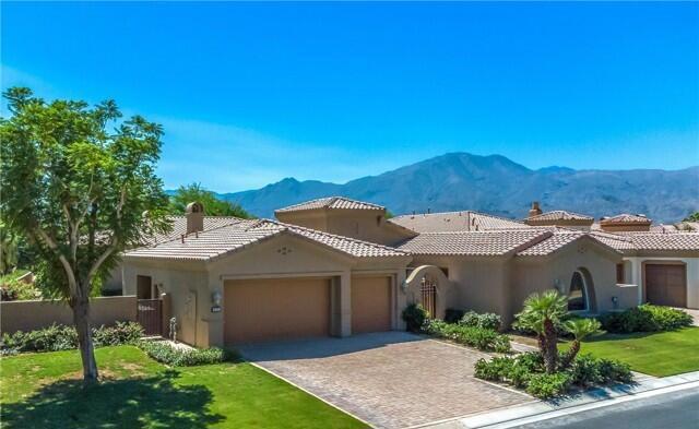 81815 Brown Deer, La Quinta CA: https://media.crmls.org/mediaz/31a5cfb1-6340-49e5-b297-efed962afe44.jpg