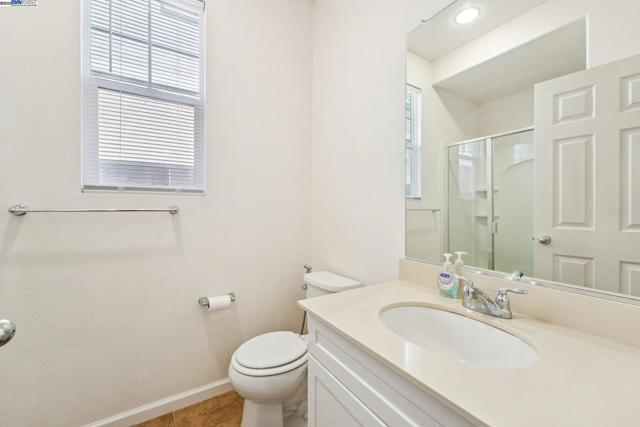4778 Hawkins St, Antioch CA: https://media.crmls.org/mediaz/31a65afa-af68-4c46-bd47-c75eb3933c15.jpg