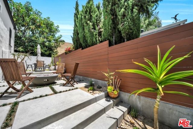 1940 N Avenue 51, Los Angeles CA: https://media.crmls.org/mediaz/31a6d323-156f-4665-8fcb-166612dfa16f.jpg