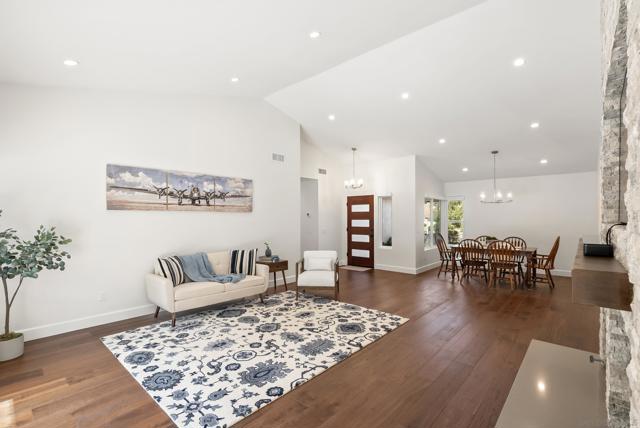 1458 Clark Court, Vista CA: https://media.crmls.org/mediaz/31a7d8f0-956e-4d80-87e7-a9c453270981.jpg