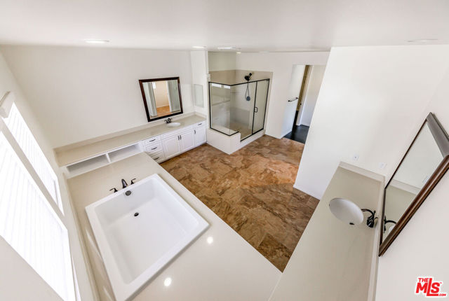 22379 Driftwood Court, Santa Clarita CA: https://media.crmls.org/mediaz/31a89fa5-c478-4923-9733-ac0a889afb0e.jpg