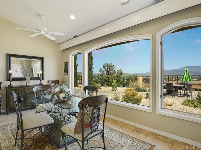 31755 Rancho Vista Road, Temecula CA: https://media.crmls.org/mediaz/31a95b67-6d68-420e-ada4-0ba4bfc3285b.jpg