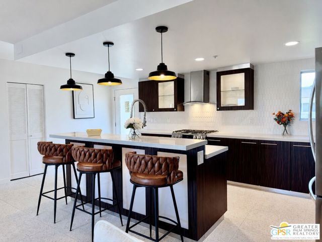588 E San Lorenzo Road #204, Palm Springs, CA 92264