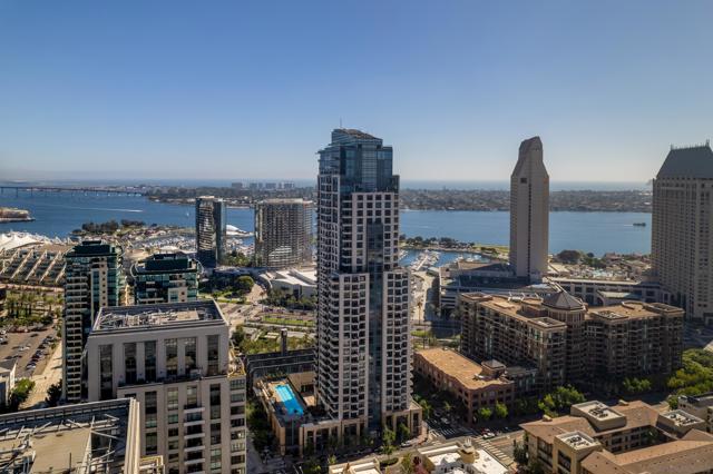 550 Front St, San Diego, California 92101, 2 Bedrooms Bedrooms, ,2 BathroomsBathrooms,Condominium,For Sale,Front St,250016829SD