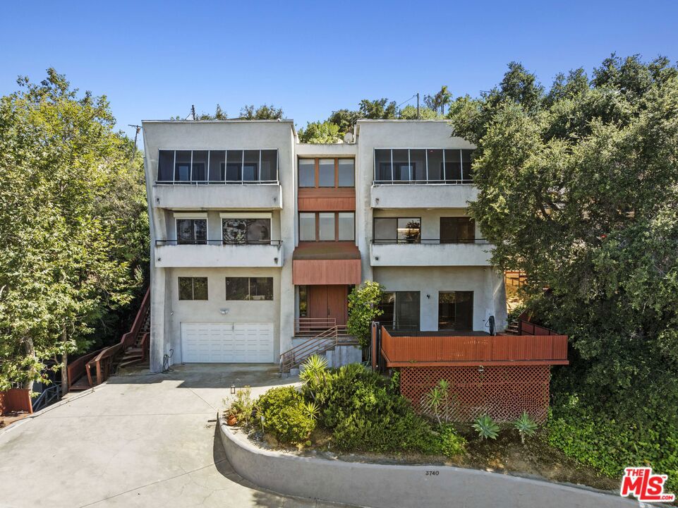 3740 Multiview Drive