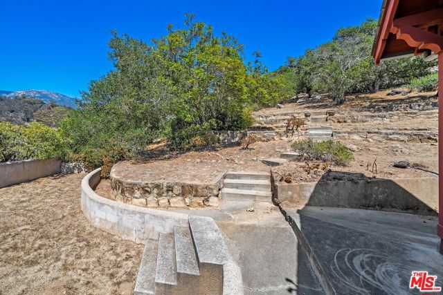 1060 Tremonto Road, Santa Barbara CA: https://media.crmls.org/mediaz/31ad087a-fcd3-4ac3-8f4a-83eefec74de6.jpg