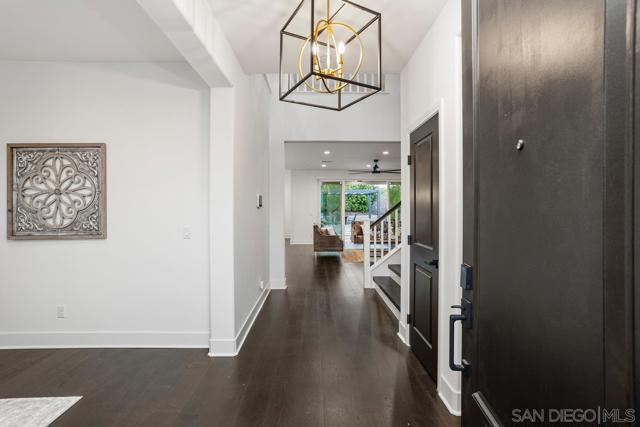 2807 California Poppy Street, Escondido CA: https://media.crmls.org/mediaz/31adbb8f-bb03-4169-803f-3e9e680e7f16.jpg