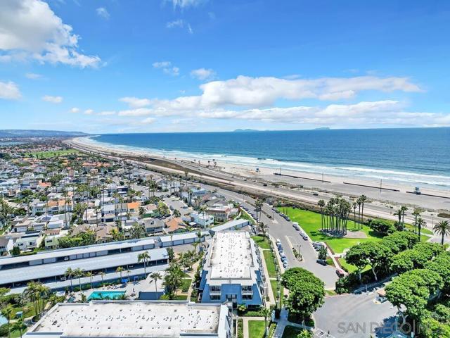 24 Montego Court, Coronado CA: https://media.crmls.org/mediaz/31adbcc2-599c-4b0f-8bb9-8954f4c3315e.jpg