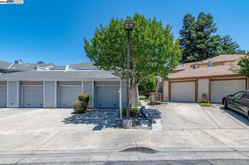 243 Rachael Pl