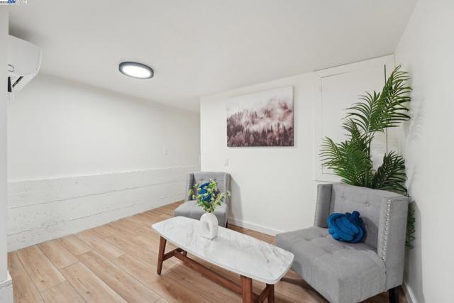 2155 42nd ave, Oakland CA: https://media.crmls.org/mediaz/31ae653a-cdc8-466f-bf59-7e777bf7aa48.jpg