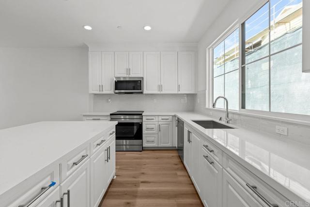 Detail Gallery Image 1 of 1 For 2519 Chamomile Ln, Carlsbad,  CA 92008 - 3 Beds | 2/2 Baths