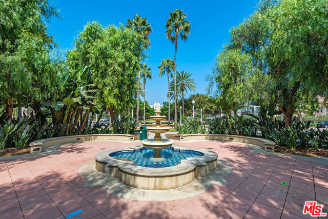 13044 Pacific, Playa Vista CA: https://media.crmls.org/mediaz/31b0832a-39f6-412c-80b0-e61f66e2706e.jpg