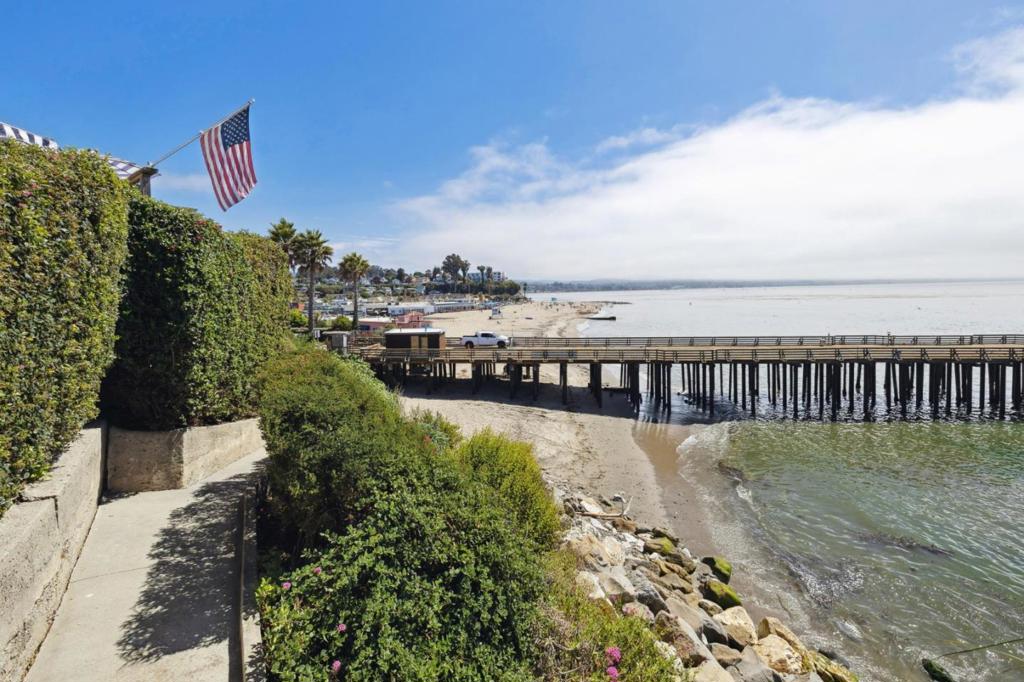 31B145Bf 03C7 4186 8A76 8284E8Ce291E 4920 Cliff Drive, Capitola, Ca 95010 &Lt;Span Style='BackgroundColor:transparent;Padding:0Px;'&Gt; &Lt;Small&Gt; &Lt;I&Gt; &Lt;/I&Gt; &Lt;/Small&Gt;&Lt;/Span&Gt;