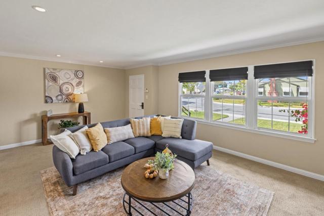 209 Orange Drive, Salinas CA: https://media.crmls.org/mediaz/31b145e3-3c9d-4846-b0ed-679c16a05054.jpg