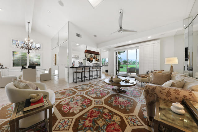 139 Blue River Drive, Palm Desert, CA 92211