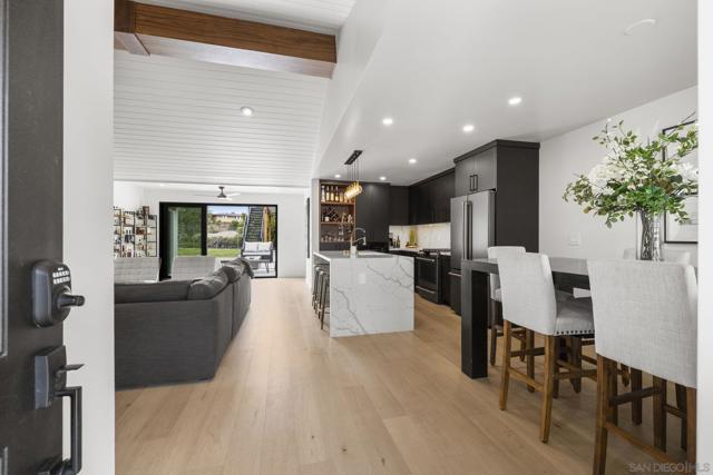 2146 Foster St, Oceanside CA: https://media.crmls.org/mediaz/31b33d4c-0d7e-4168-a08d-29834321dfbe.jpg