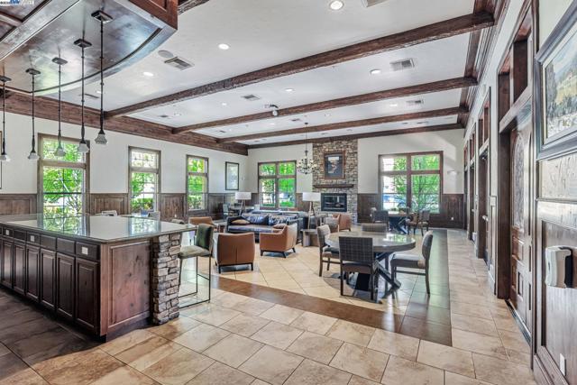3579 Rimini Ln, Dublin CA: https://media.crmls.org/mediaz/31b40b47-0785-47c6-ba63-d40a546631bb.jpg