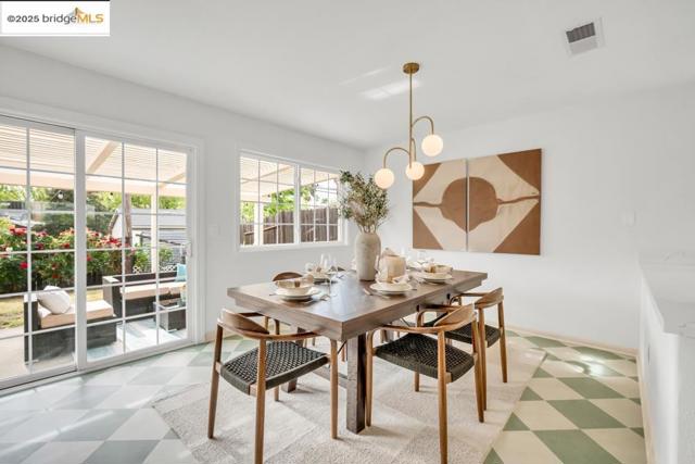 2968 Calle Del Sol Way, Rancho Cordova CA: https://media.crmls.org/mediaz/31b455df-9473-4363-b02c-e74b110881c3.jpg